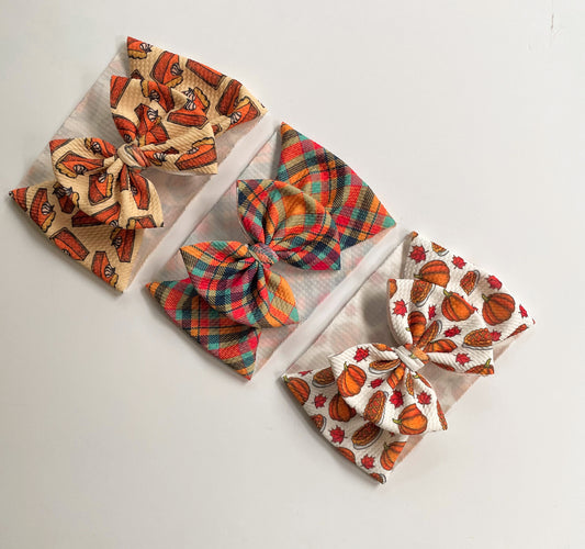 Thanksgiving traditional bows