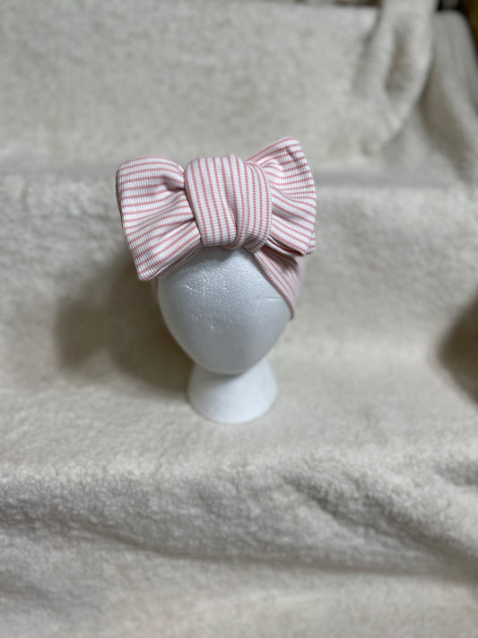 Oversized headwrap - Pink Stripes - Ev's Bowtique Shop Oversized headwraps are made to grow with your babies from newborn, infant to toddler as they are re-tieable/adjustable! Being made from soft stretchy fabric makes them the perfect essential for everyday wear or to make a statement✨ As always handle with care, your bows are delicate items!